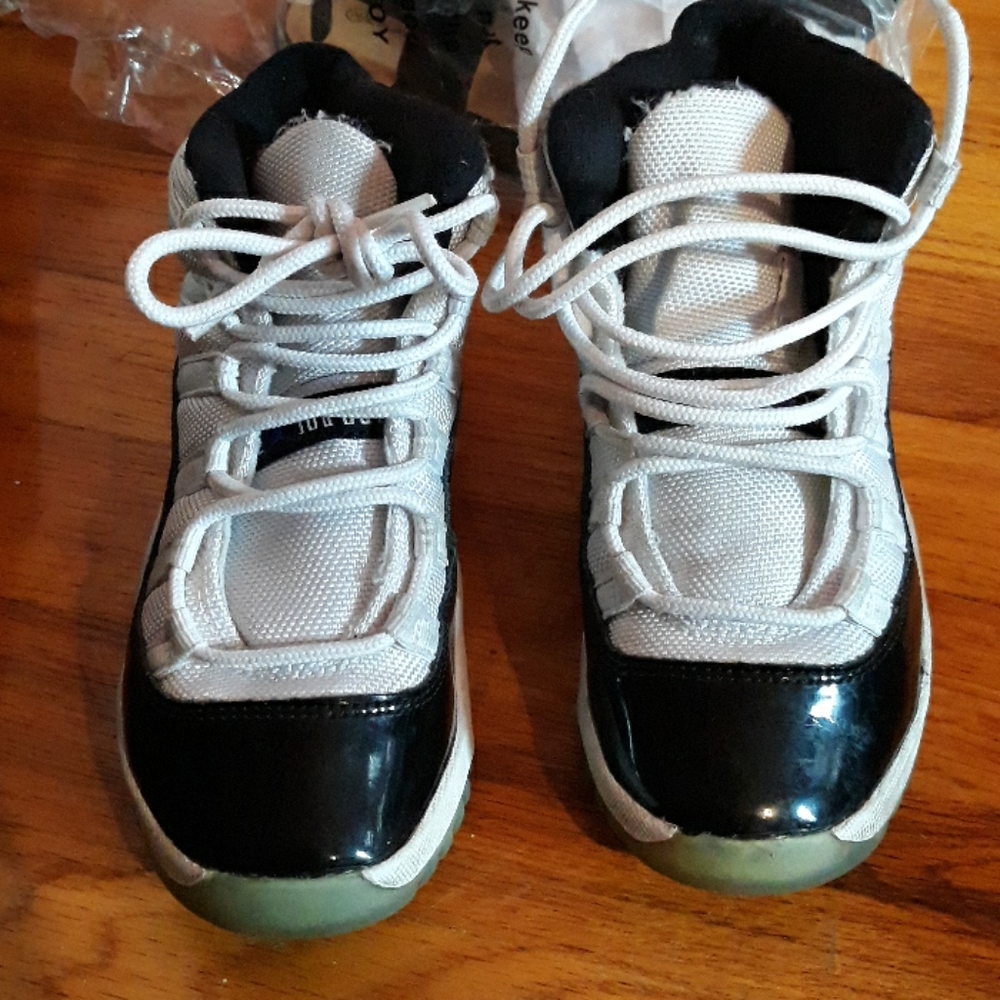 Nike/ Jordan
